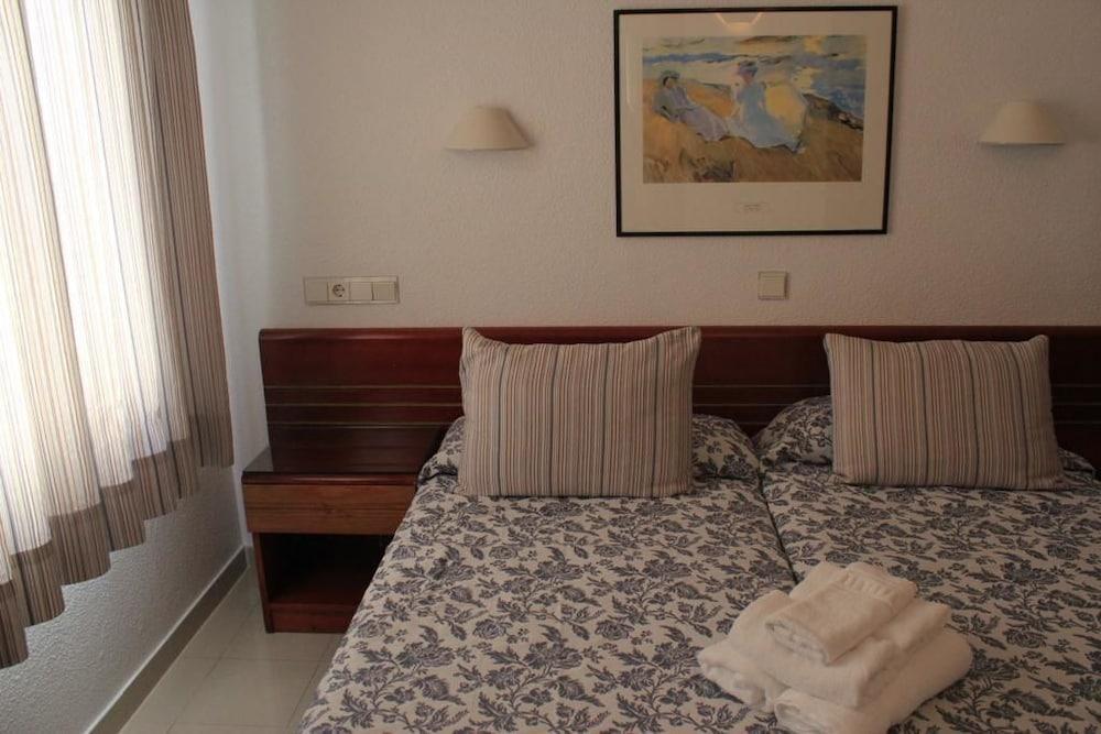 Hostal Bellavista Formentera La Savina  Exterior photo